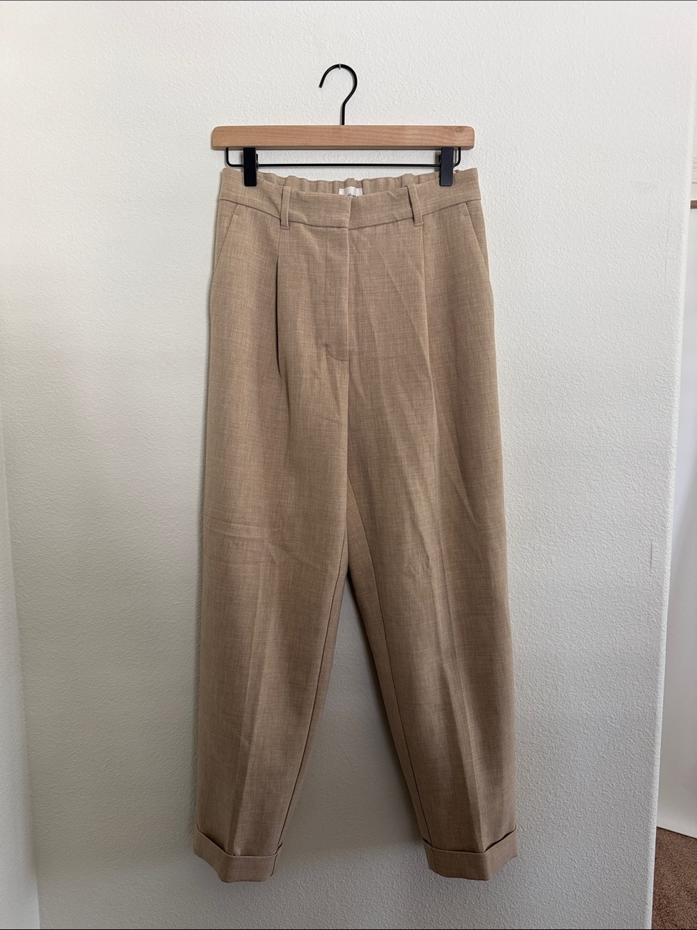 Brand new pants from Aritzia